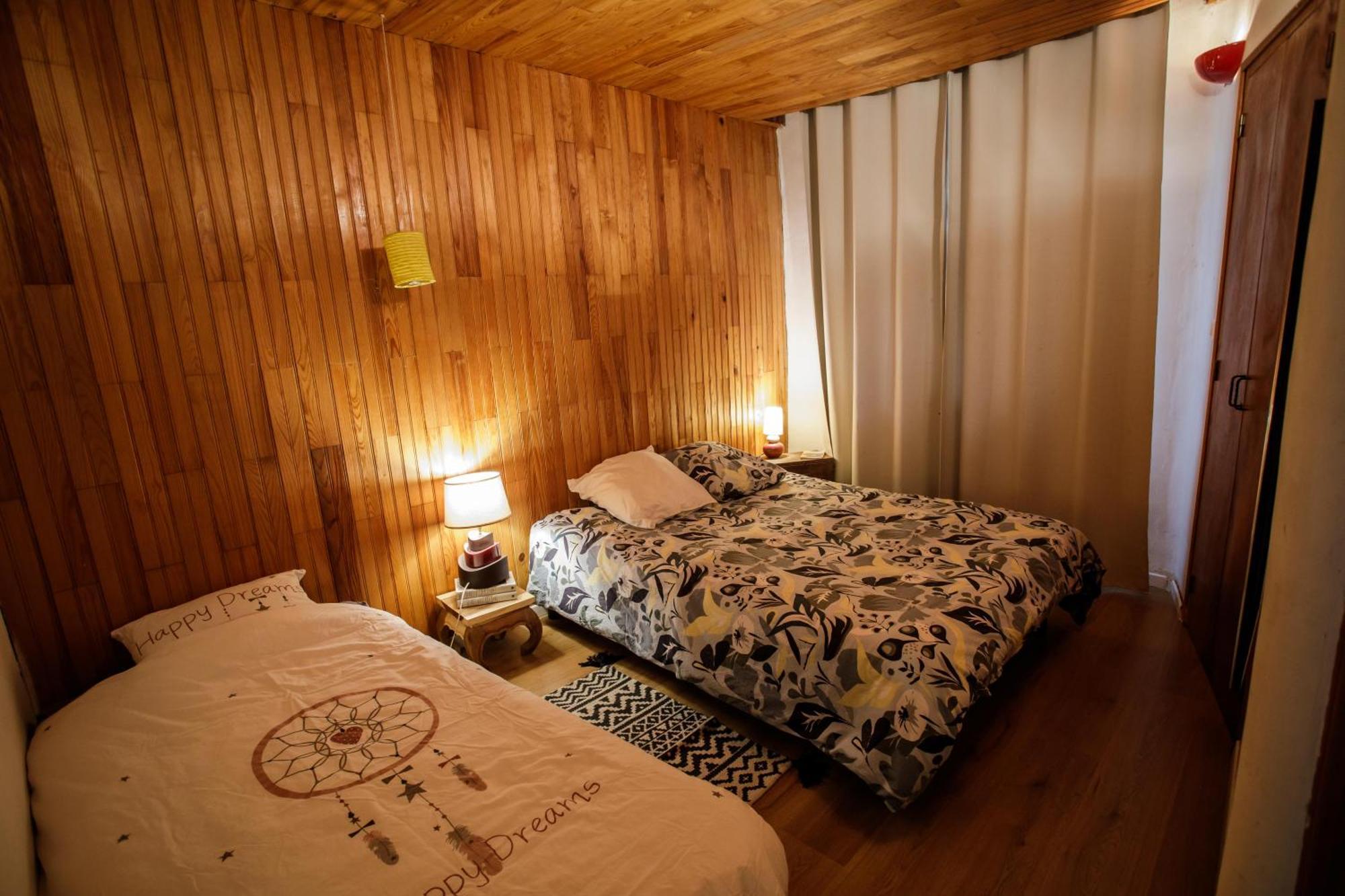 Gite Rue Tranquille Padern Экстерьер фото